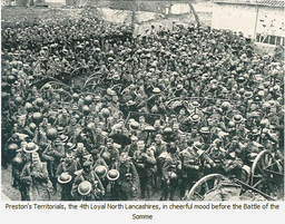 Crowds welcoming soldiers returning from the war.